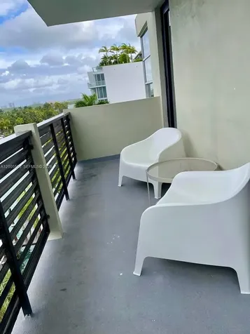 9800 W Bay Harbor Drive Bay Harbor Islands FL 33154