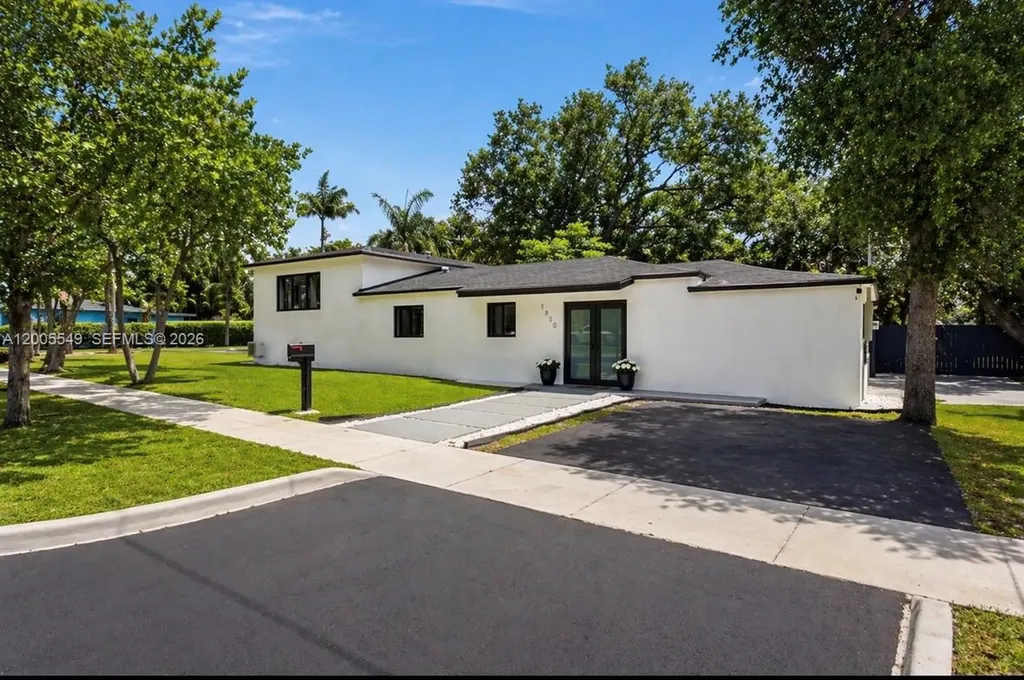 1810 NE 161st Street North Miami Beach FL 33162