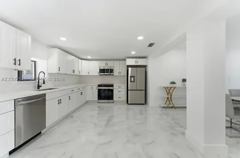 1810 NE 161st Street North Miami Beach FL 33162