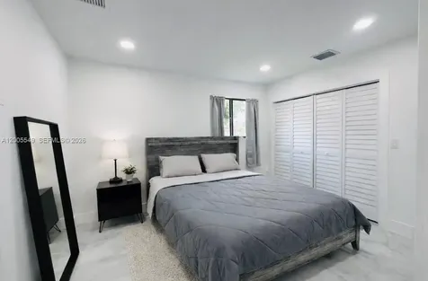 1810 NE 161st Street North Miami Beach FL 33162