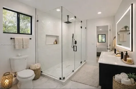 1810 NE 161st Street North Miami Beach FL 33162