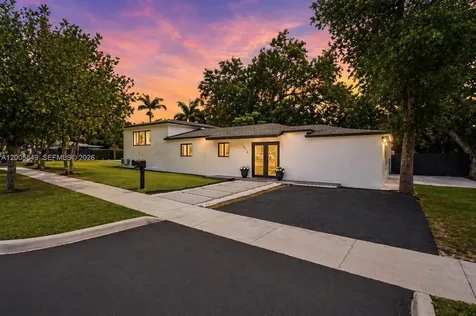 1810 NE 161st Street North Miami Beach FL 33162