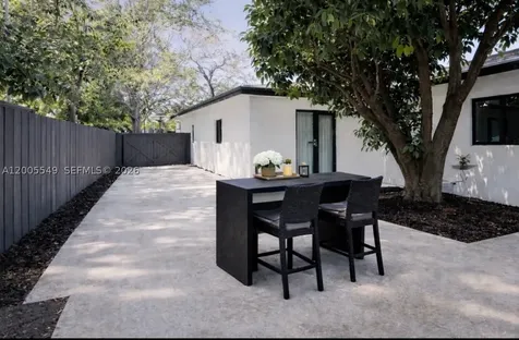 1810 NE 161st Street North Miami Beach FL 33162