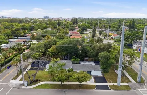 1810 NE 161st Street North Miami Beach FL 33162