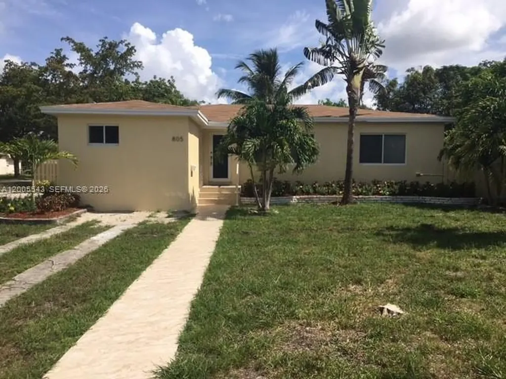 805 NE 138th Street North Miami FL 33161