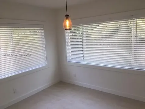 805 NE 138th Street North Miami FL 33161