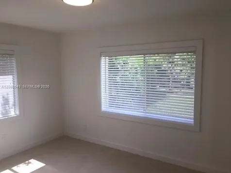 805 NE 138th Street North Miami FL 33161