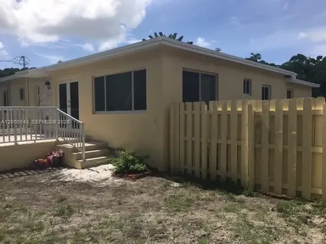 805 NE 138th Street North Miami FL 33161