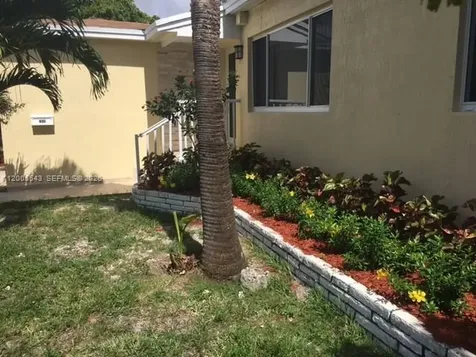 805 NE 138th Street North Miami FL 33161