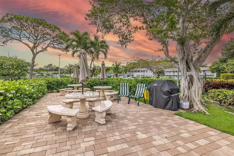 1038 Lyndhurst J Deerfield Beach FL 33442