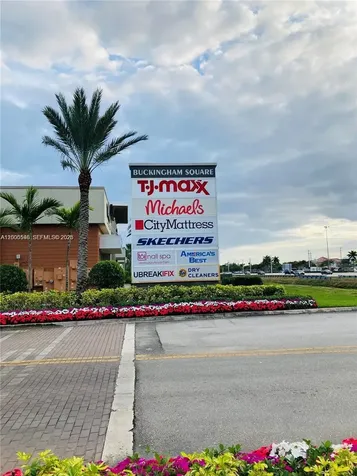 640 Pioneer Way Royal Palm Beach FL 33411