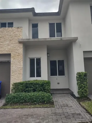 640 Pioneer Way Royal Palm Beach FL 33411