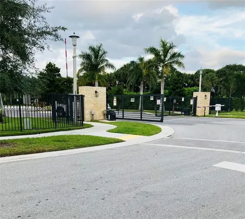 640 Pioneer Way Royal Palm Beach FL 33411