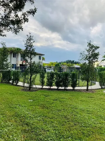 640 Pioneer Way Royal Palm Beach FL 33411