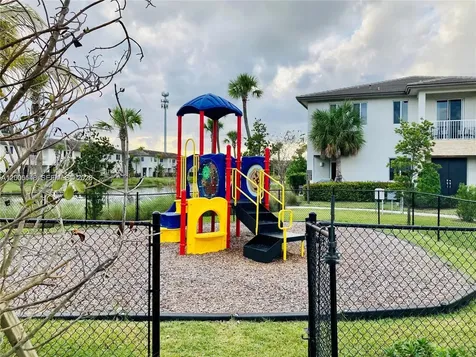 640 Pioneer Way Royal Palm Beach FL 33411