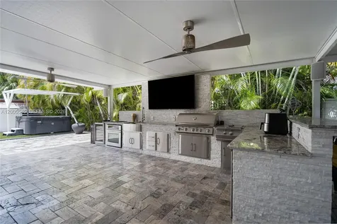 150 NW 130th Avenue Miami FL 33182