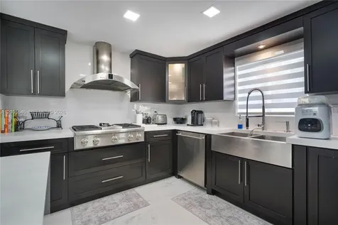 150 NW 130th Avenue Miami FL 33182