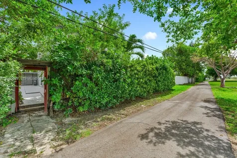 6430 SW 112th Place Miami FL 33173