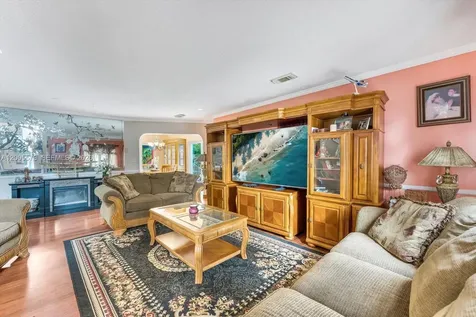 6430 SW 112th Place Miami FL 33173