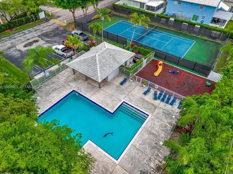 6430 SW 112th Place Miami FL 33173