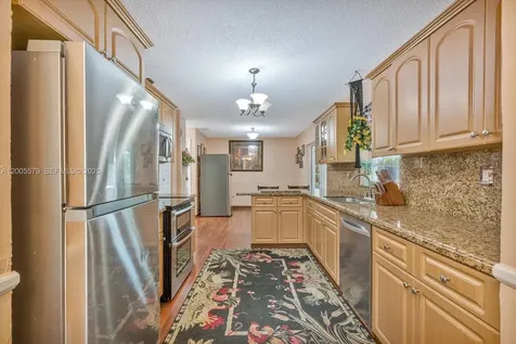 6430 SW 112th Place Miami FL 33173