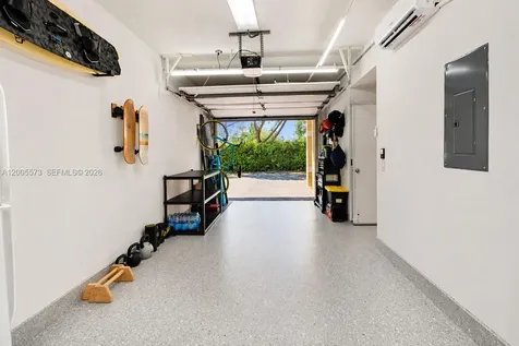 8940 NE 8th Avenue Miami FL 33138