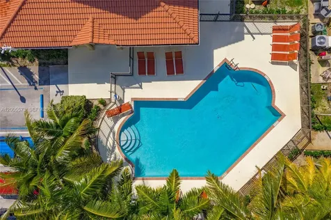 8940 NE 8th Avenue Miami FL 33138