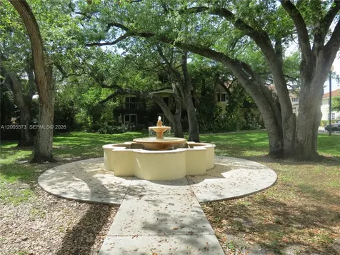 8940 NE 8th Avenue Miami FL 33138