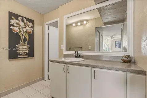 1600 S Ocean Drive Hollywood FL 33019