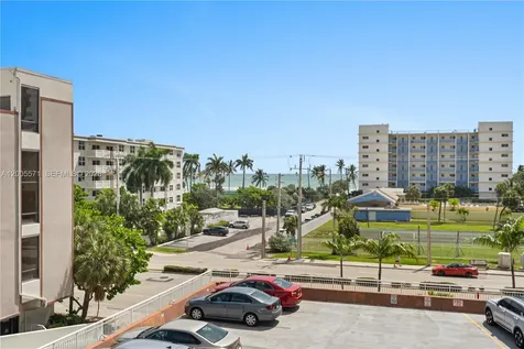 1600 S Ocean Drive Hollywood FL 33019