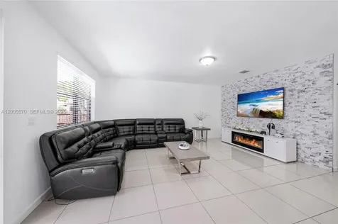 15294 SW 173rd Street Miami FL 33187