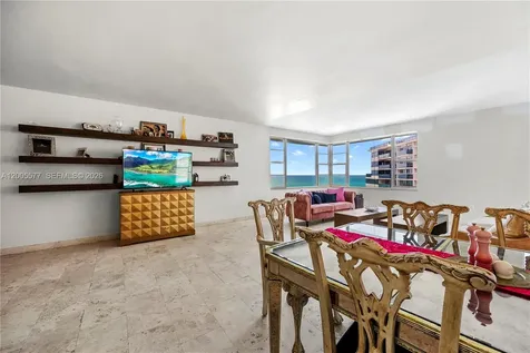 5255 Collins Avenue Miami Beach FL 33140