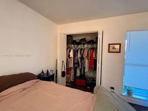833 Riverside Drive Coral Springs FL 33071