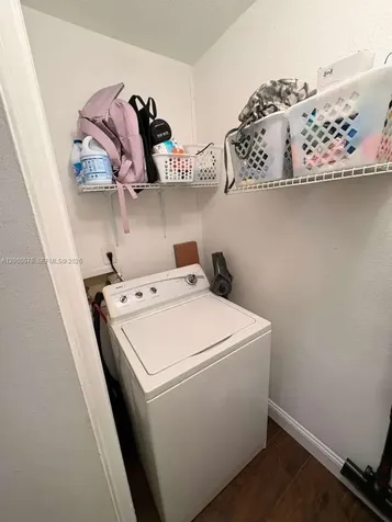 833 Riverside Drive Coral Springs FL 33071