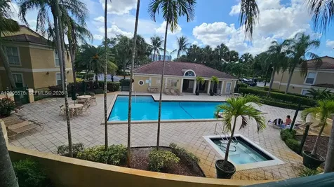 833 Riverside Drive Coral Springs FL 33071