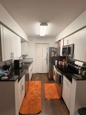 833 Riverside Drive Coral Springs FL 33071