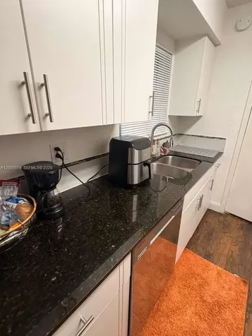 833 Riverside Drive Coral Springs FL 33071