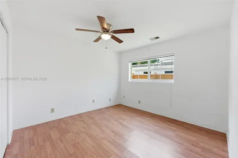 4361 NE 13th Terrace Oakland Park FL 33334