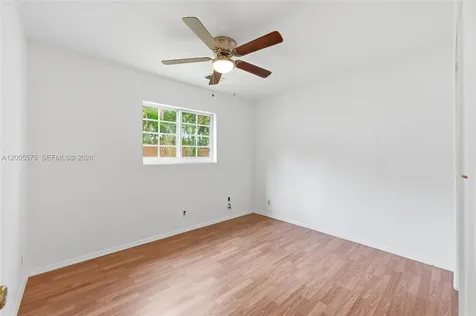 4361 NE 13th Terrace Oakland Park FL 33334