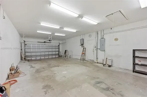 4361 NE 13th Terrace Oakland Park FL 33334