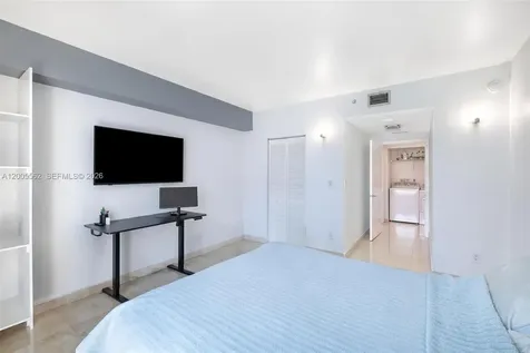 325 S Biscayne Boulevard Miami FL 33131