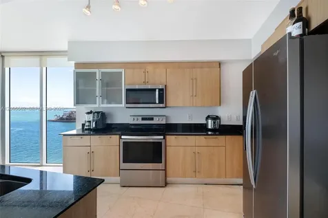 325 S Biscayne Boulevard Miami FL 33131