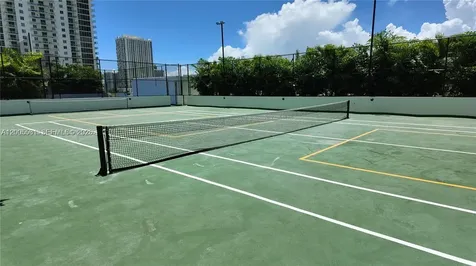 711 NE 23 Terrace Miami FL 33137