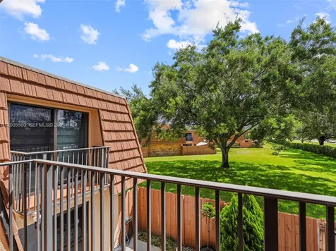2532 Camelot Court Cooper City FL 33026