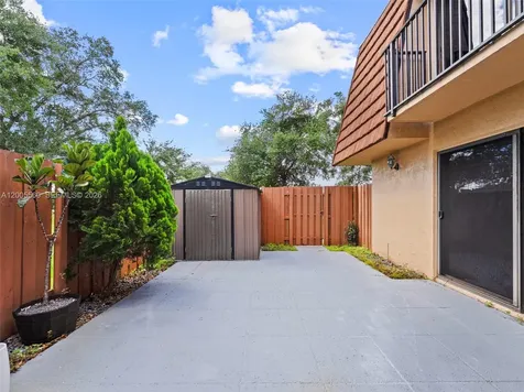 2532 Camelot Court Cooper City FL 33026
