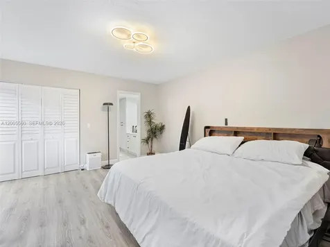 2532 Camelot Court Cooper City FL 33026