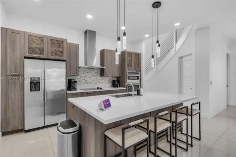 15540 NW 88th Avenue Miami Lakes FL 33018