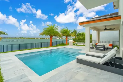 15540 NW 88th Avenue Miami Lakes FL 33018