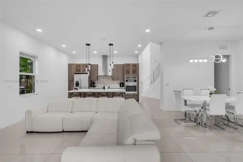 15540 NW 88th Avenue Miami Lakes FL 33018