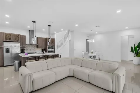 15540 NW 88th Avenue Miami Lakes FL 33018